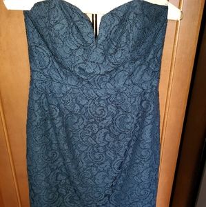 Women's strapless dress